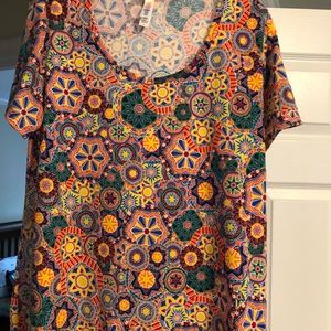 LuLaRoe classic and perfect tees